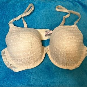 Victoria’s Secret lace bra